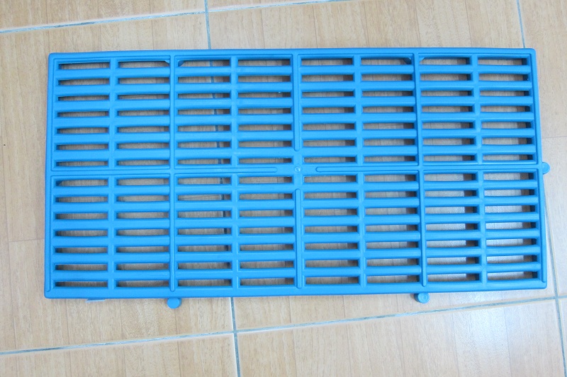 2" x 1" Blue Plastic Kennel Board
